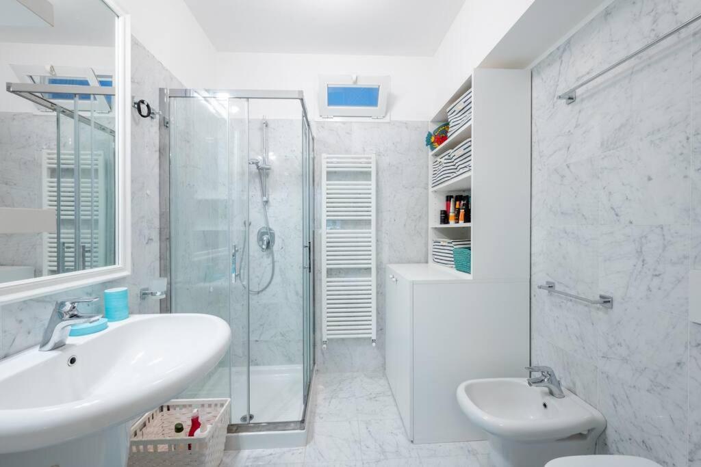 Seaview Cavi B. 100Mt Dal Mare Apartment Лаваня Екстериор снимка