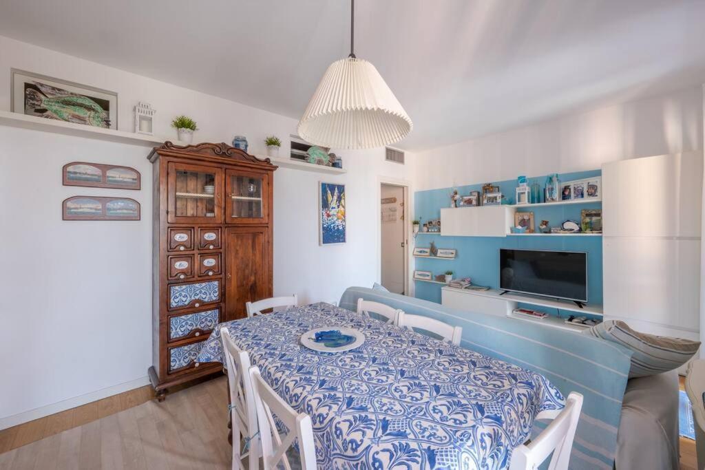 Seaview Cavi B. 100Mt Dal Mare Apartment Лаваня Екстериор снимка